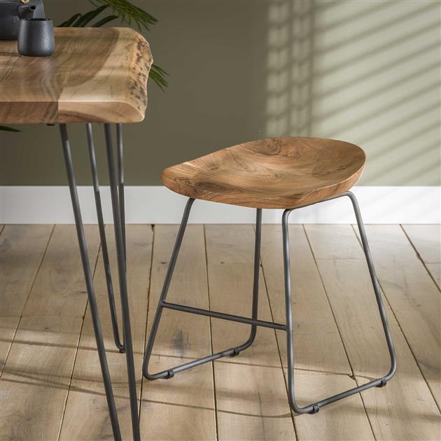 Bar Stools - Set of 2 Industrial Low Stools Acacia Wood Novi - Seat Height 52 cm - Without Backrest - Dimehouse