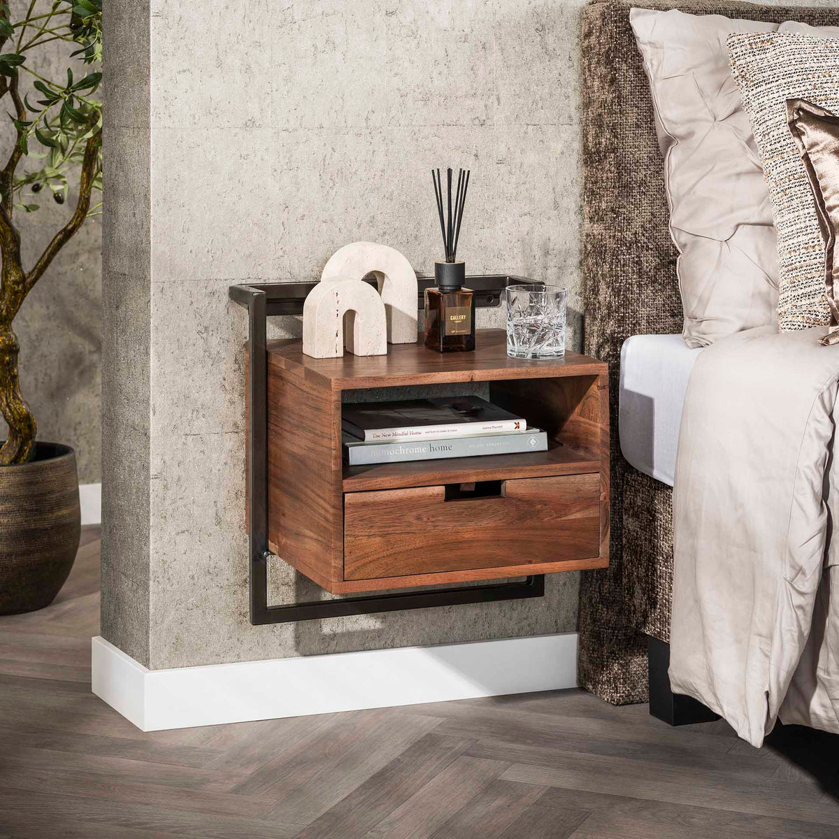 Bedside tables - Floating industrial bedside table Naomi Acacia wood open compartment Drift Brown - Dimehouse