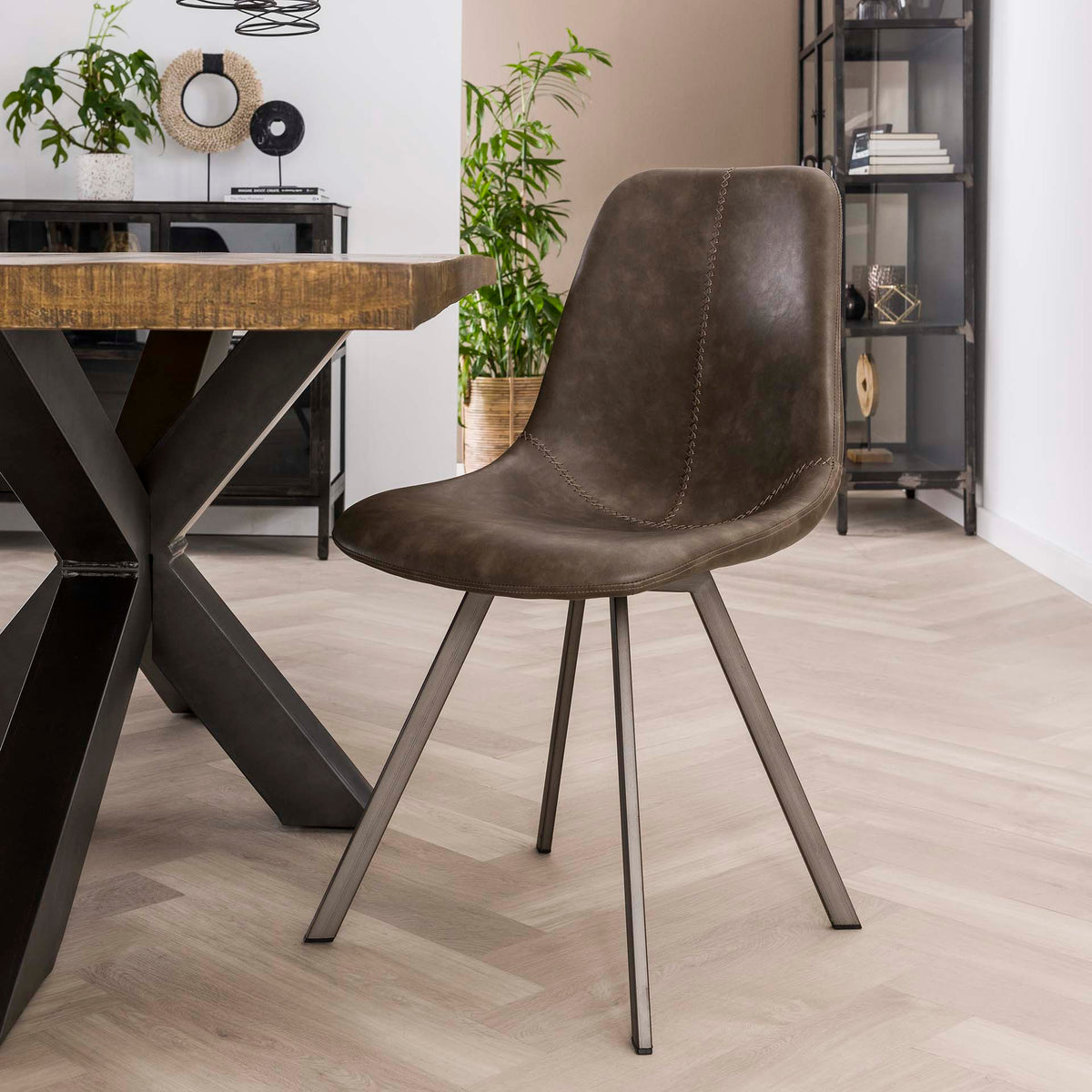 Dining room chairs - Dining room chair Taupe Siena Saddle PU Artificial leather - Dimehouse