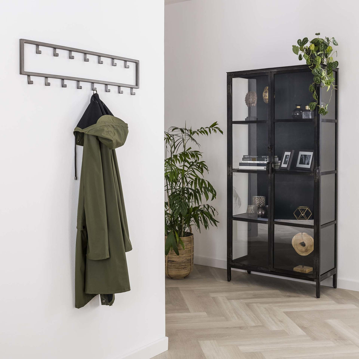 Coat rack Milano DH Interior Silver LxWxH 81x23x4 Silver Atmospheric photo diagonal front view