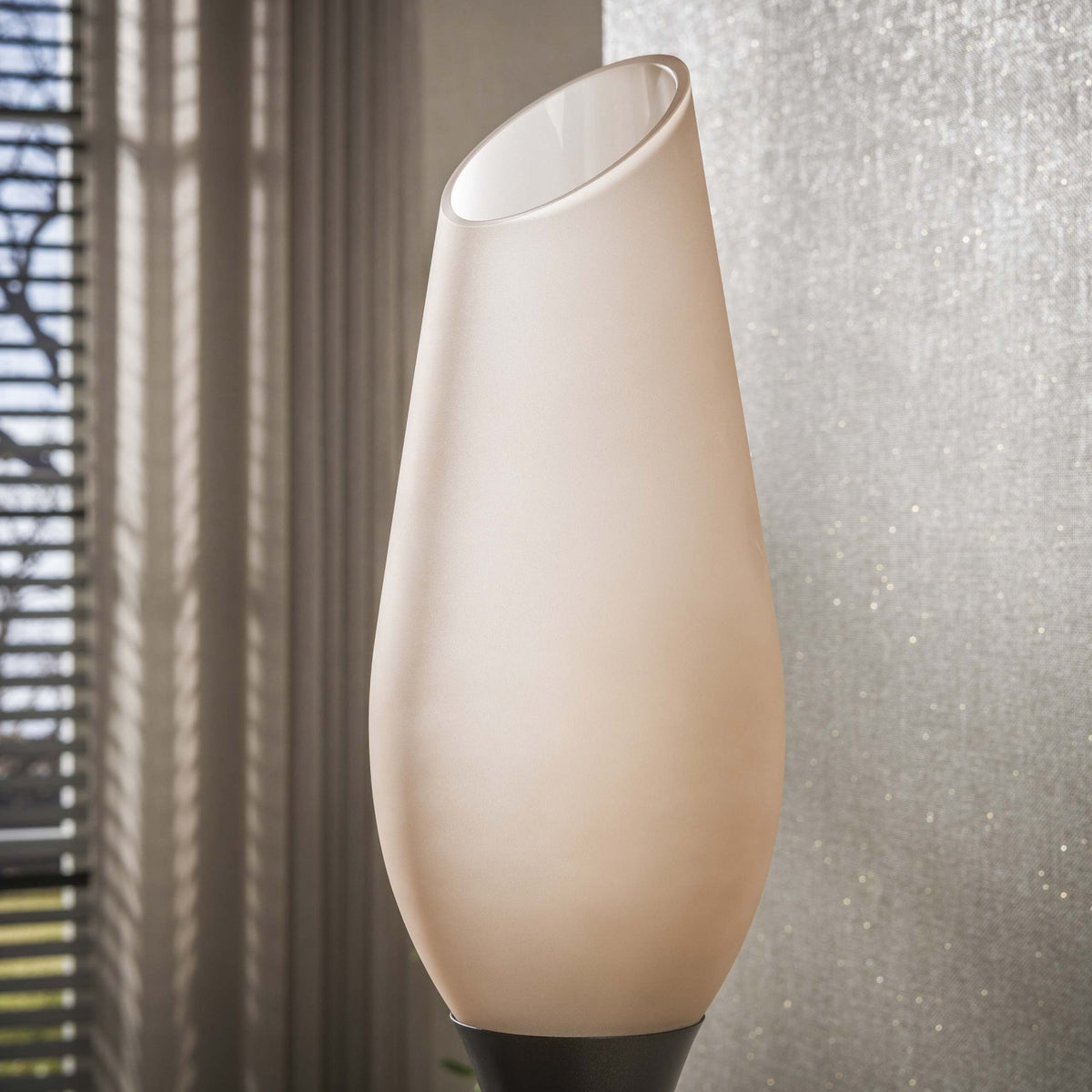 Floor lamp Cocoon 3-light in sienna brown