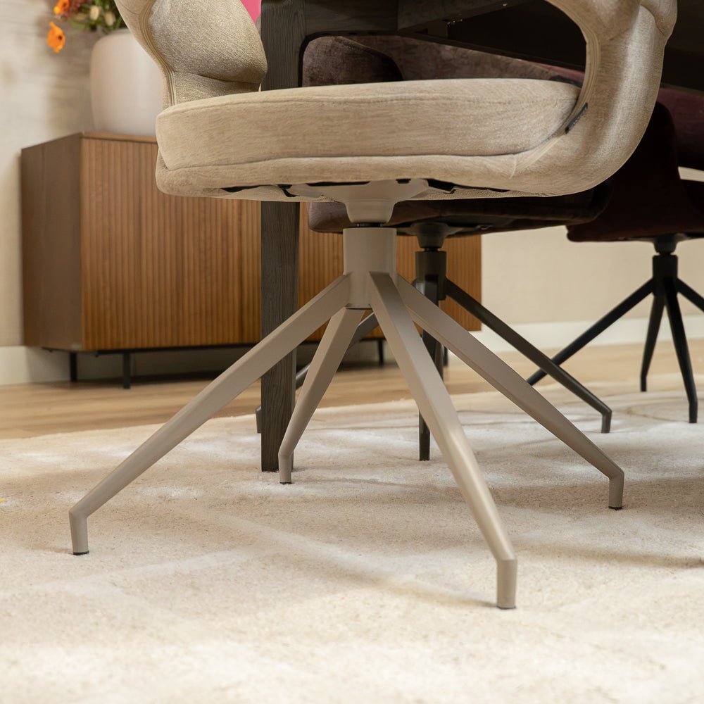 Eetkamerstoelen-Eetkamerstoel Suzie draaibaar velvet beige-Dimehouse