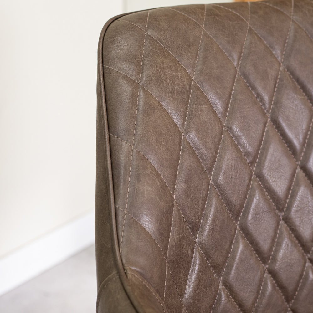 Dining room chair Gian Dimehouse Taupe LxWxH 73x65x50 Faux leather Atmospheric photo detail