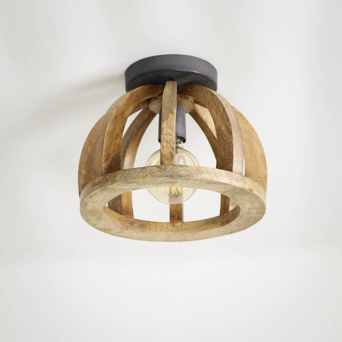 Ceiling lamp Madri DH Interior Mango LxWxH 34x34x28 Mango wood Atmospheric photo diagonal front view