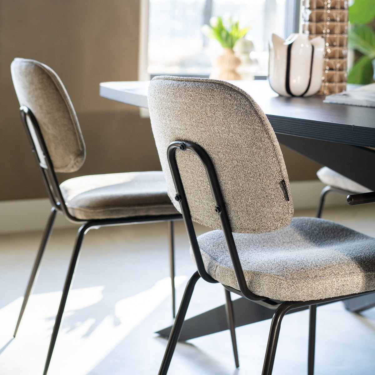 Velvet dining room chair Javi taupe