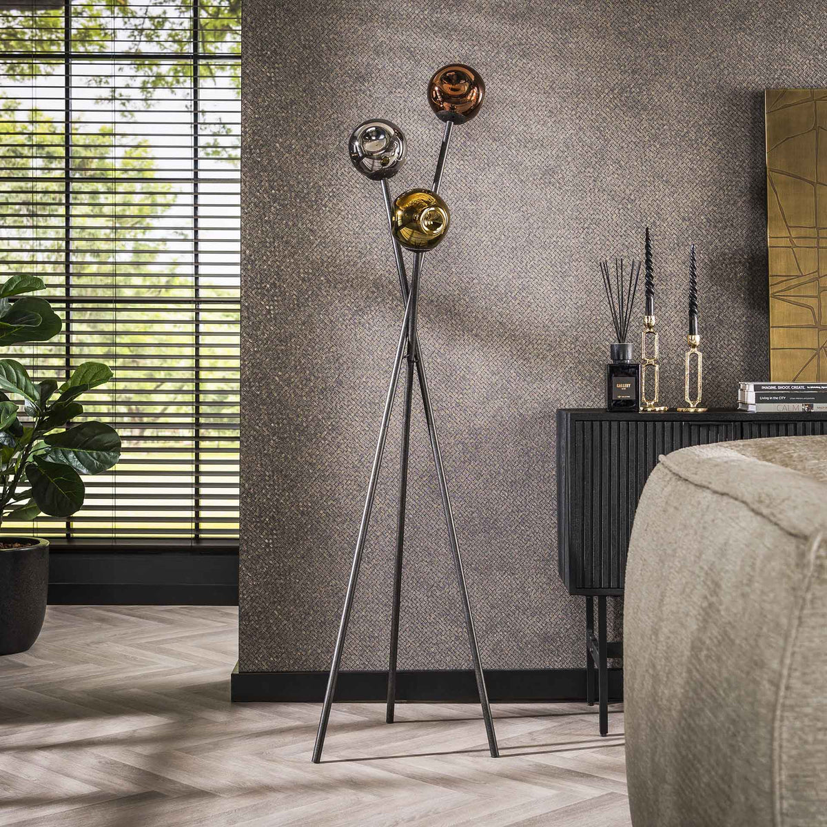 Floor lamps - Floor lamp Kaja 3 - light colored glass - Dimehouse