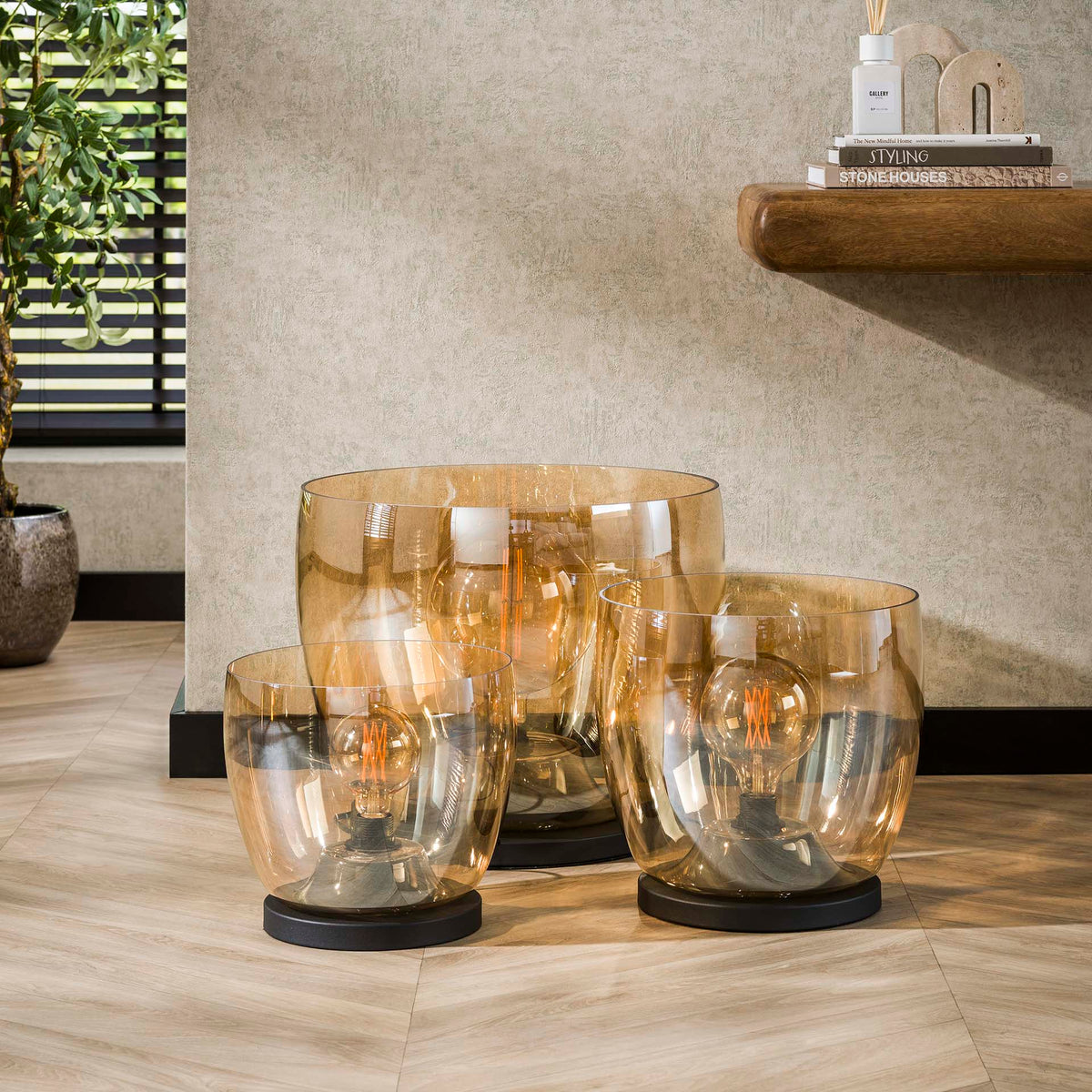 Floor lamps - Floor lamp Dain UP XL Amber glass - Dimehouse