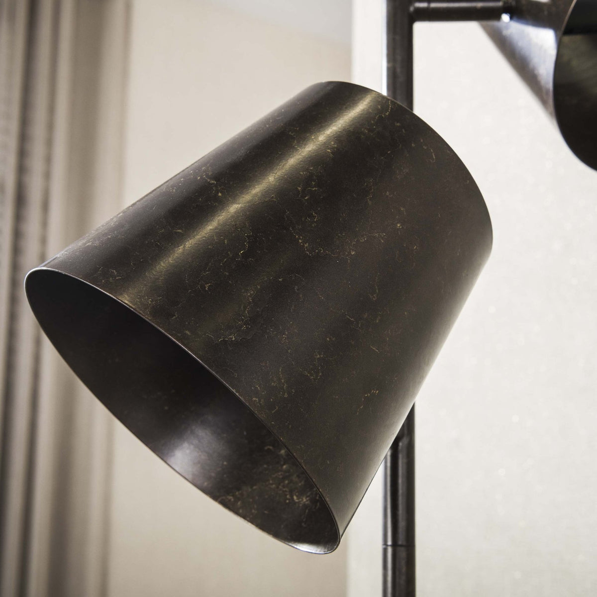 Floor lamps - Floor lamp 3 - light brown metal Carta - Dimehouse