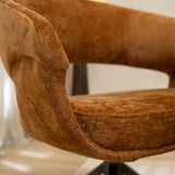 Eetkamerstoelen-Eetkamerstoel Suzie draaibaar velvet oker Geel-Dimehouse