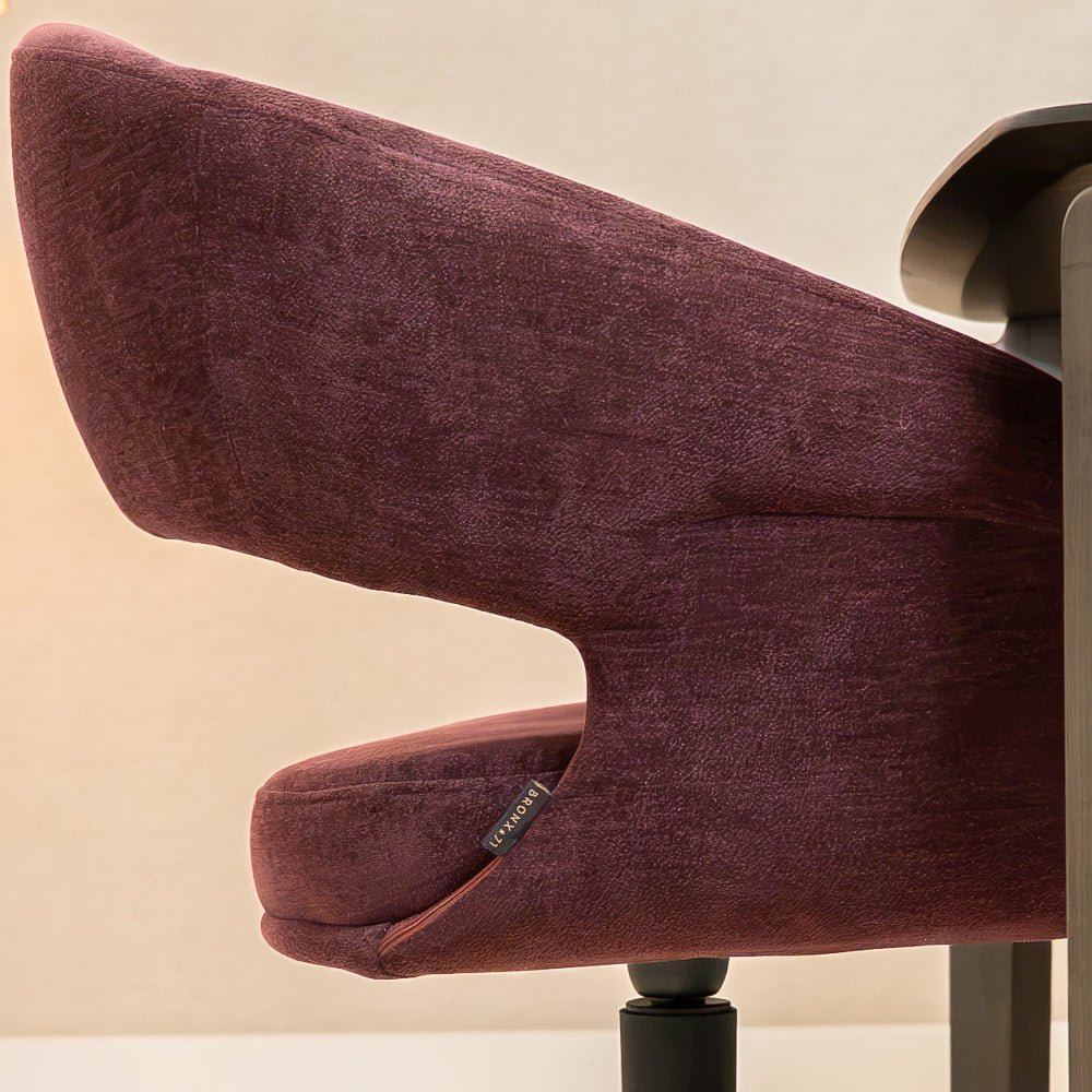 Eetkamerstoelen-Eetkamerstoel Suzie draaibaar velvet paars-Dimehouse