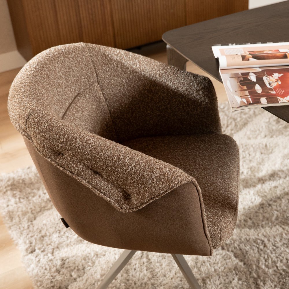 Eetkamerstoel Riley draaibaar bouclé bruin Bouclé