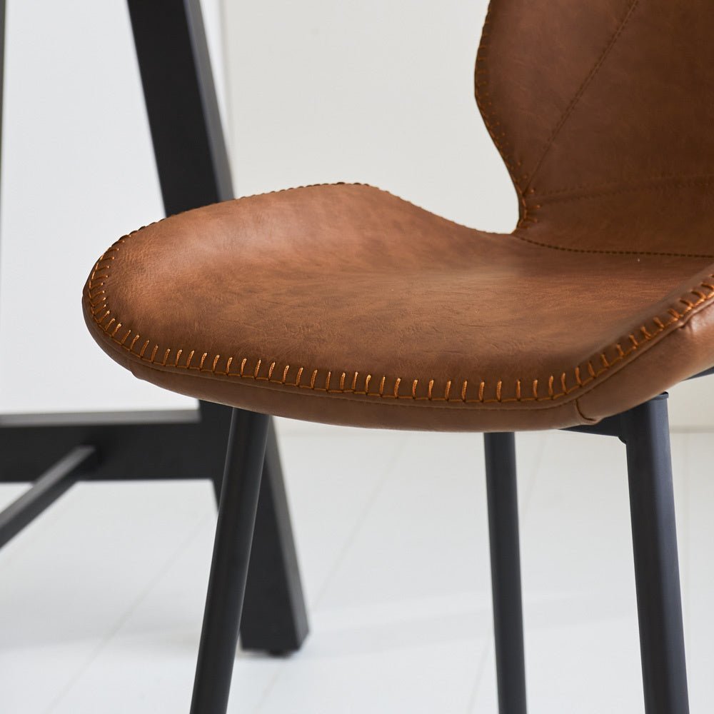 Bar stool Beau artificial leather Dimehouse Cognac LxWxH 84x54x52 Faux leather Atmospheric photo detail