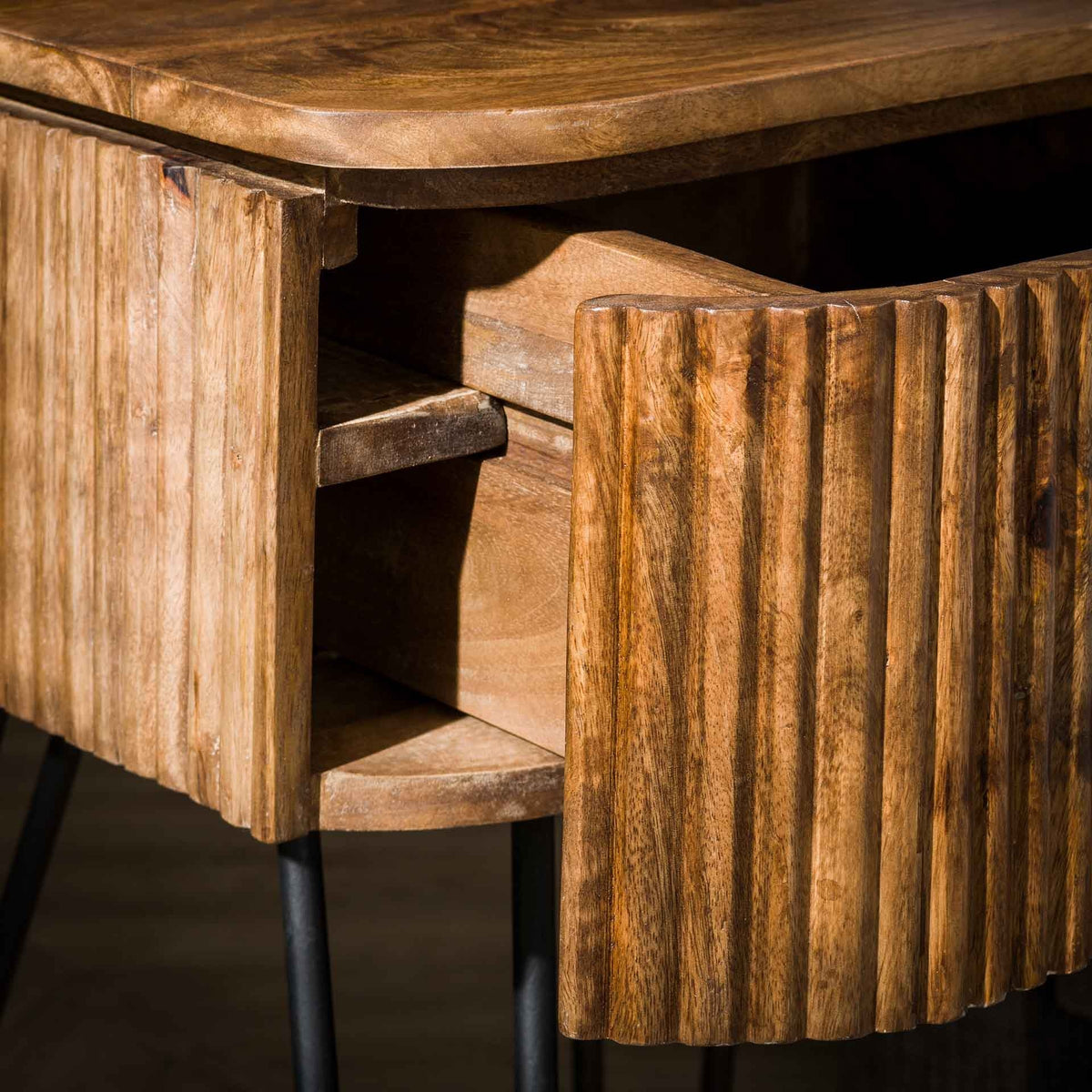 Bedside table Maria DH Interior Mango LxWxH 51x46x28 Mango wood Atmospheric photo detail